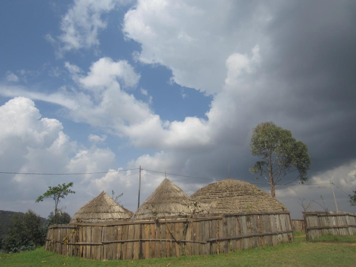 Готель Kitabi Ecocenter Gabegi Екстер'єр фото