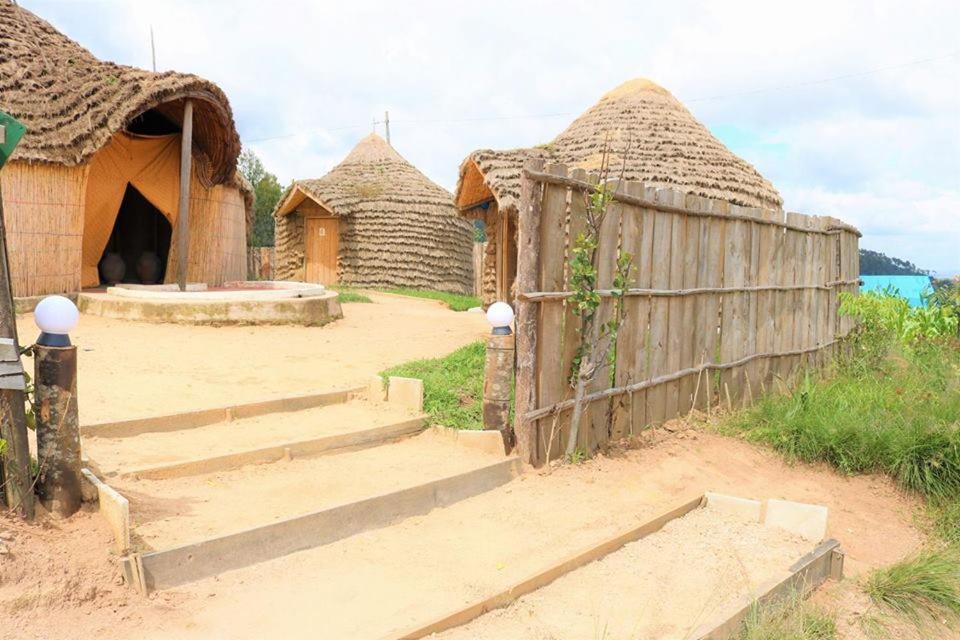 Готель Kitabi Ecocenter Gabegi Екстер'єр фото