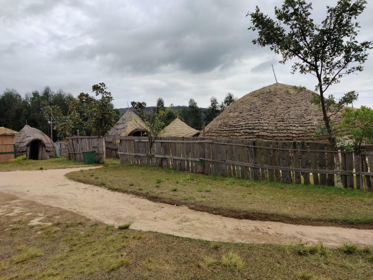 Готель Kitabi Ecocenter Gabegi Екстер'єр фото